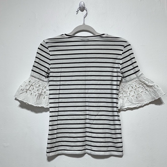 EUC Ann Taylor Round Neck Cut Out 3/4 Sleeves Striped Fitted Shirt Blouse Sz XS - Picture 3 of 7